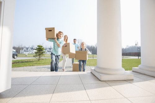 Professional packing services in Wormwoodscrubs for a home move