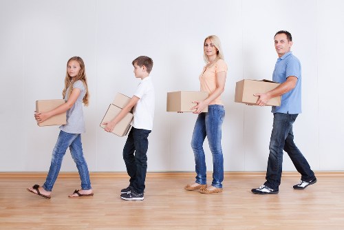 Contract details and payment terms for a storage service